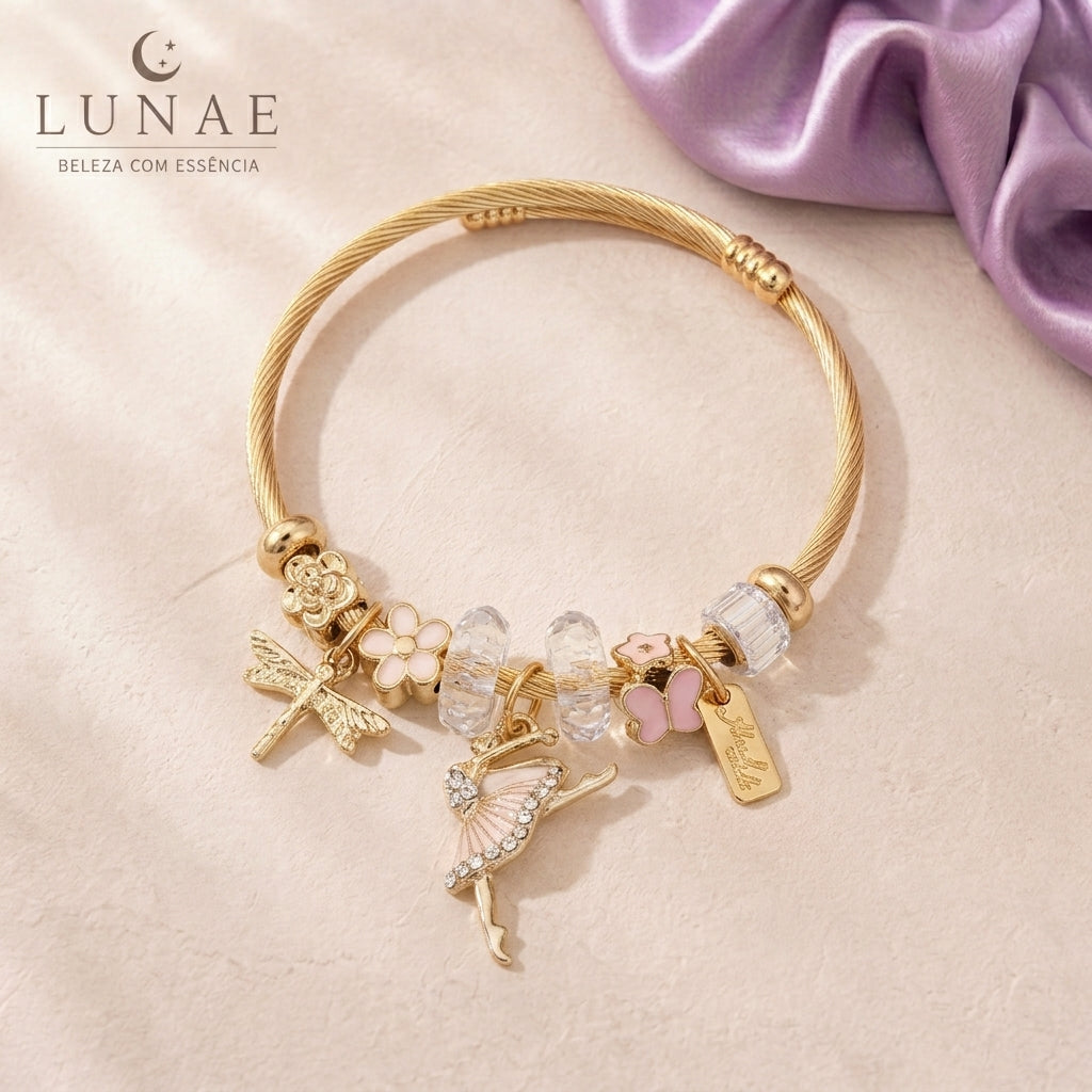 Pulseira Ajustável com Pendentes em Aço Inoxidável