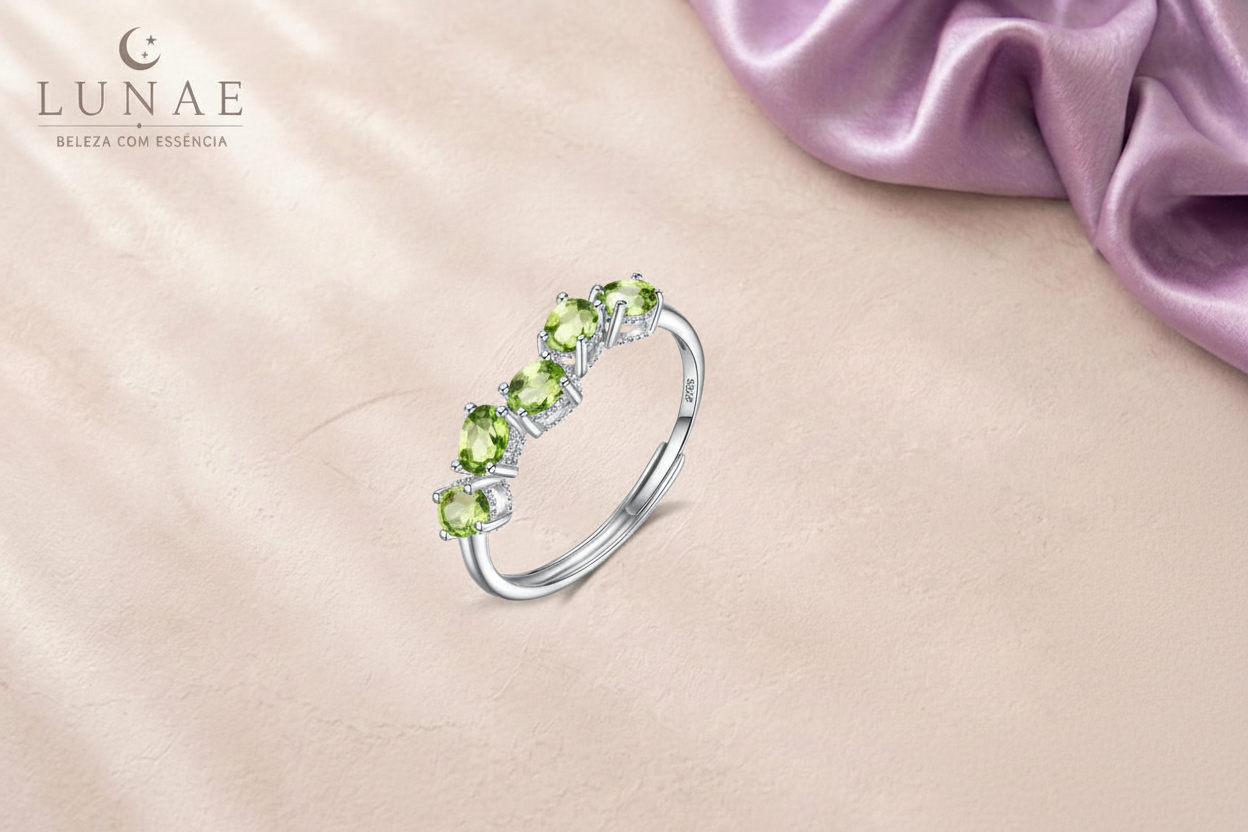 Anel peridoto fundo Lunae