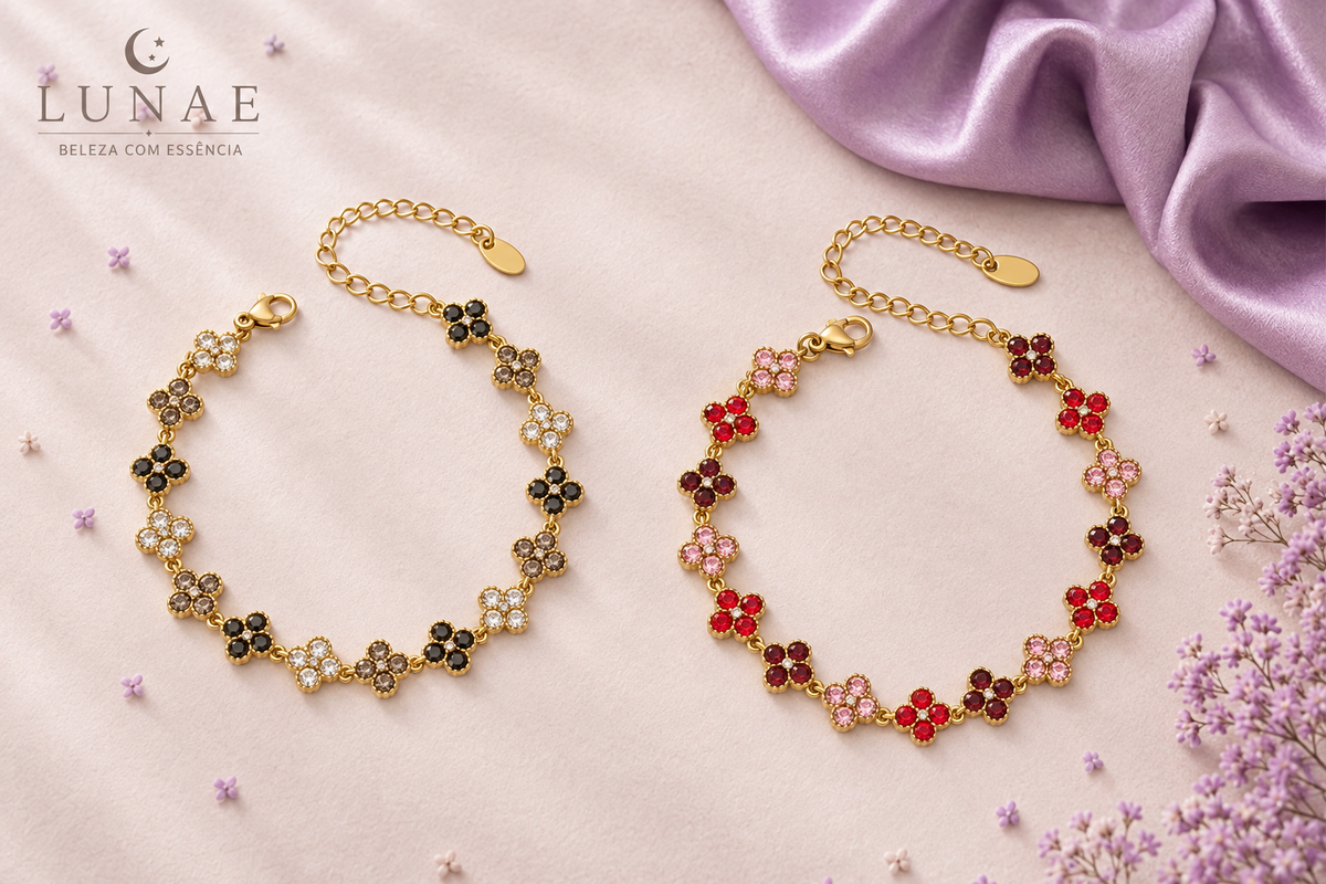 Pulseiras castanha e vermelha no fundo lavanda da Lunae